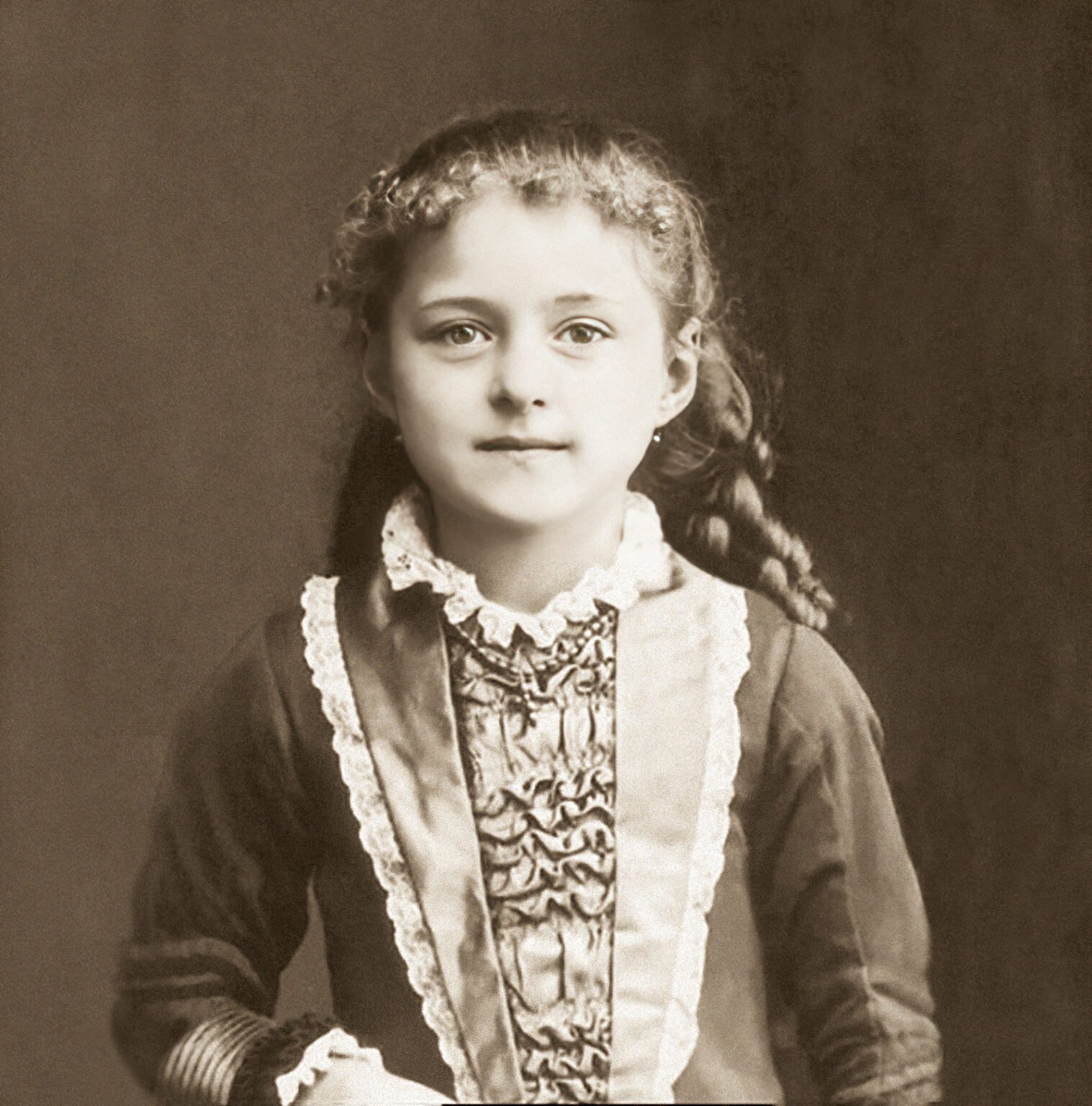 Santa Teresinha em sua infância, já tocada pela graça divina e pela materna proteção da Virgem Maria.